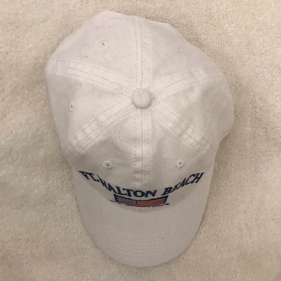 Alvin's Island for Ft. Walton Beach Florida AmFlag Adjustable White Ball Cap - Picture 12 of 13